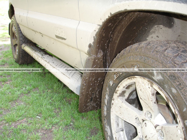 Брызговики передние расширенные B@3 2123 "Chevrolet Niv@" до 2009 г. (2 шт.) купить недорого с доставкой в Тихвин