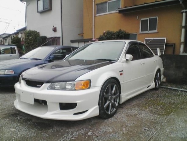 Накладки на пороги "C-West" Honda Accord/Torneo (CF3, CF4, CF5) купить недорого с доставкой в Тихвин