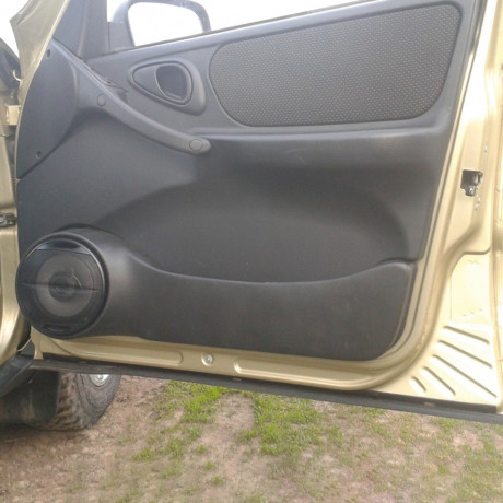 Подиумы B@3 2123 Chevrolet Niv@ (под динамик 16см) купить недорого с доставкой в Тихвин