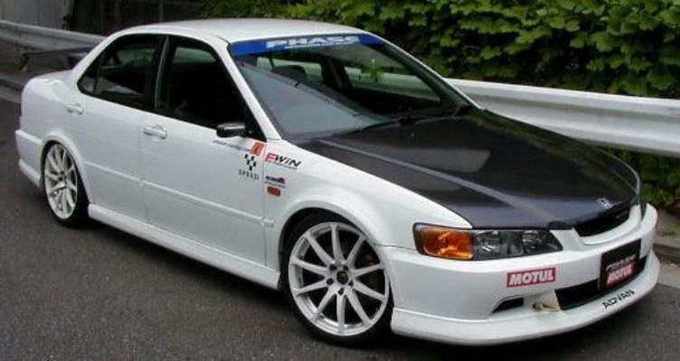 Накладка на передний бампер "Euro-R" Honda Accord/Torneo (Кузова CF3, CF4, CF5) купить недорого с доставкой в Тихвин